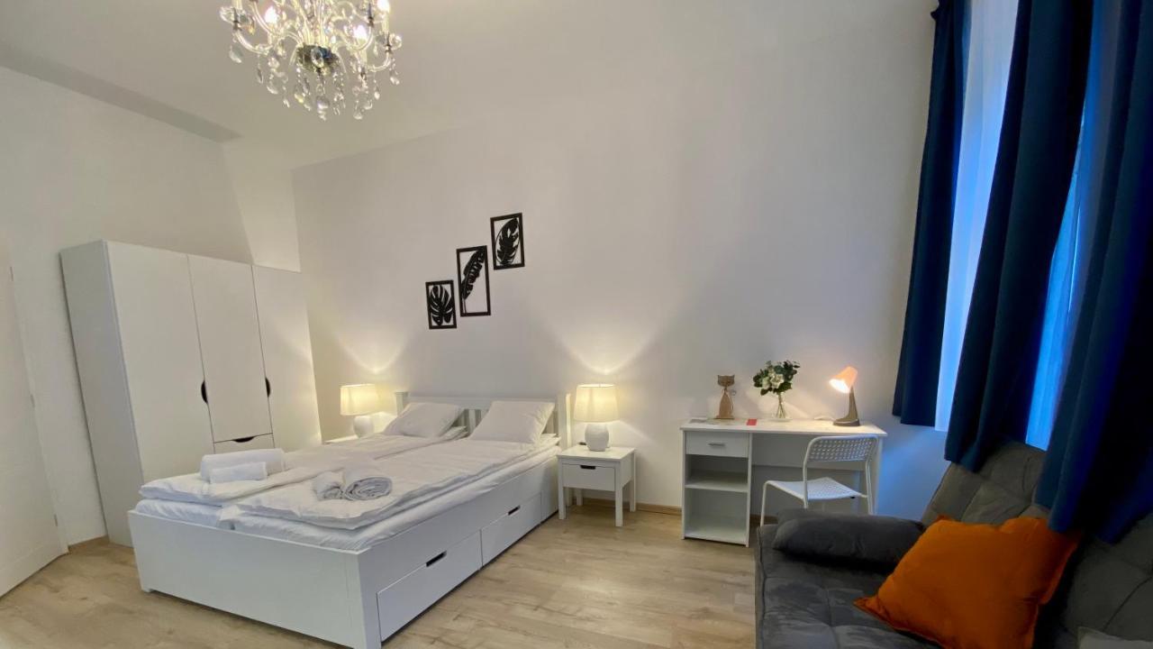 Top Class Apartments In Carlsbad 카를로비바리 외부 사진