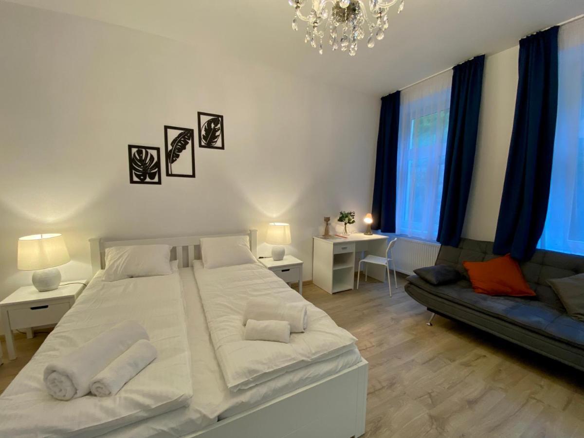 Top Class Apartments In Carlsbad 카를로비바리 외부 사진