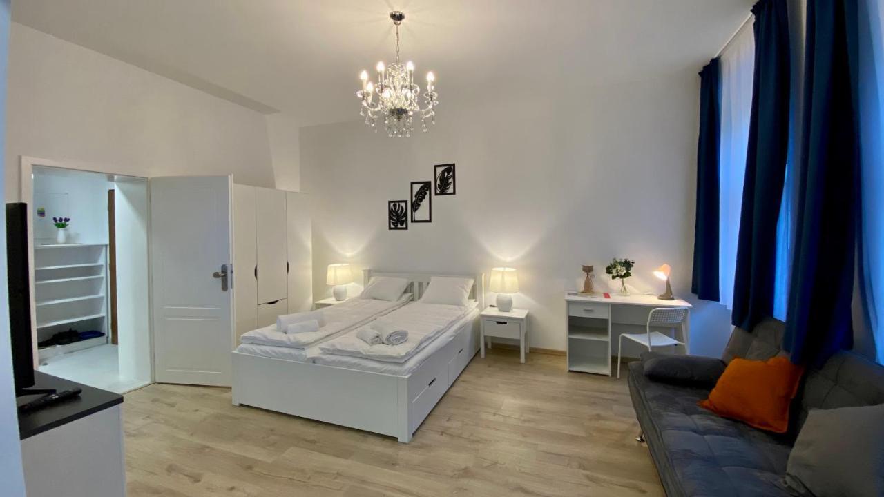 Top Class Apartments In Carlsbad 카를로비바리 외부 사진