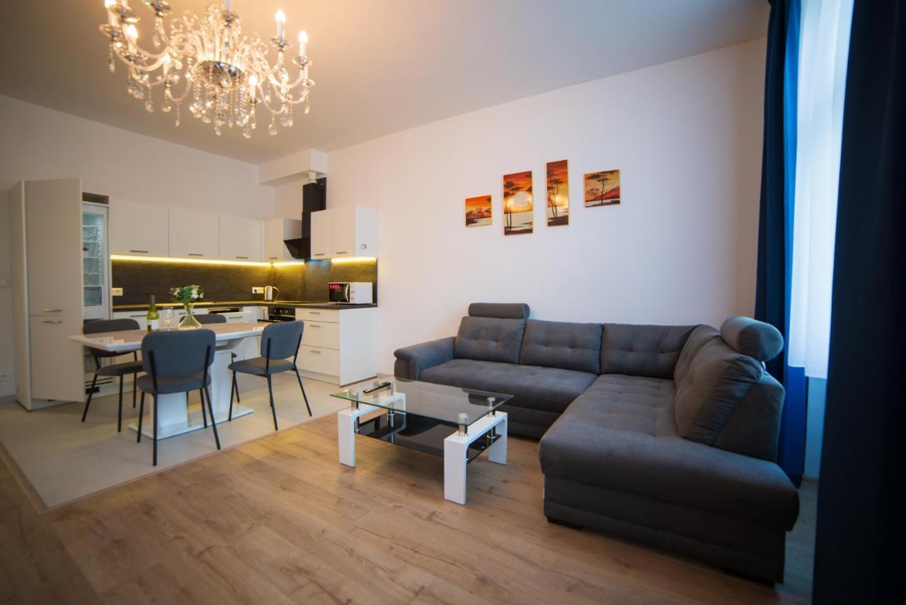Top Class Apartments In Carlsbad 카를로비바리 외부 사진