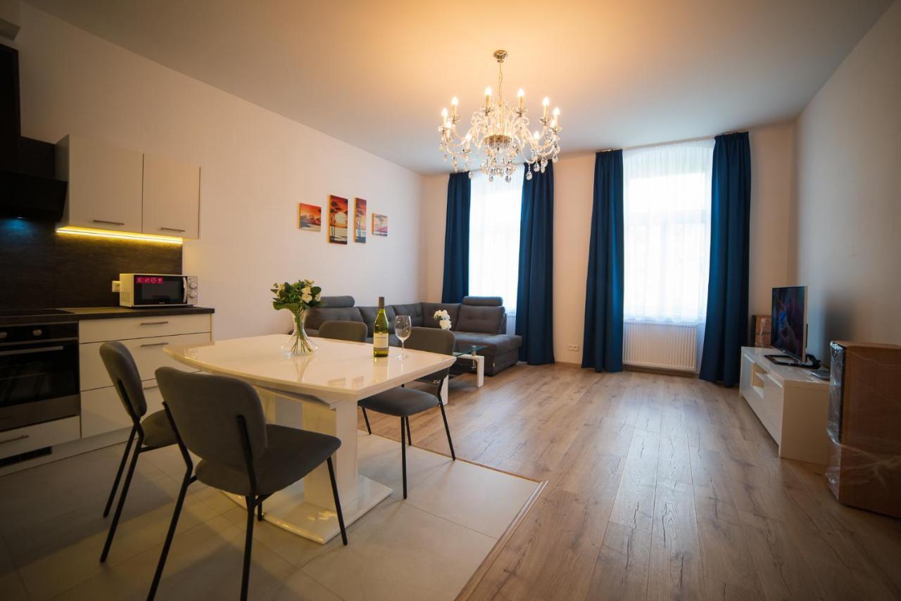 Top Class Apartments In Carlsbad 카를로비바리 외부 사진